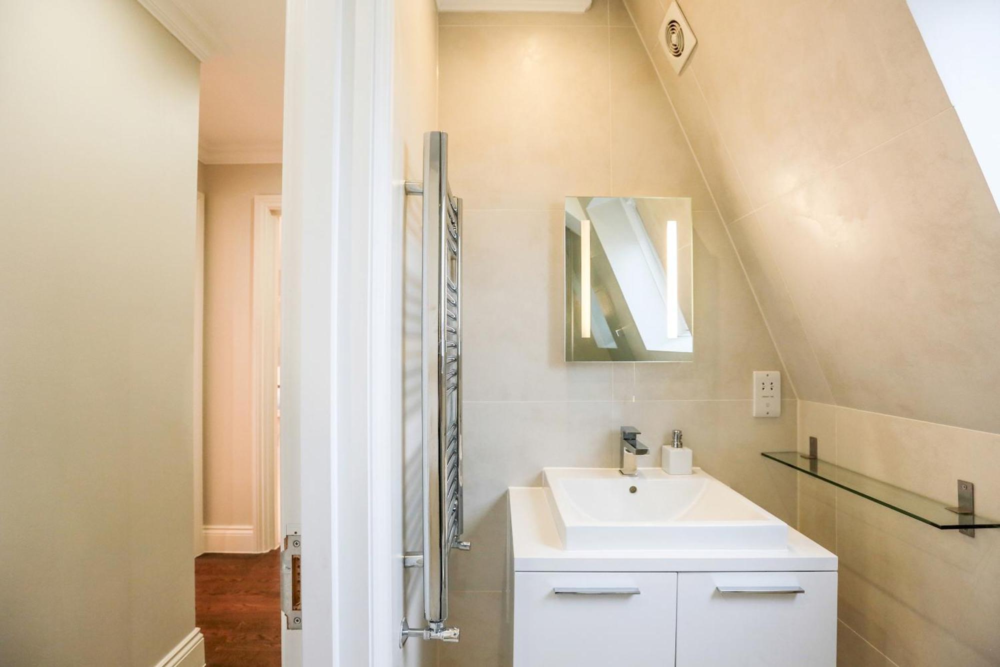 Madison Hill - White Hill House 5 - 3 Bedroom Flat Лондон Экстерьер фото